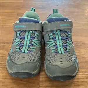 Merrell Gray and Blue Sneakers with Breathable Mesh and Slip-On Design